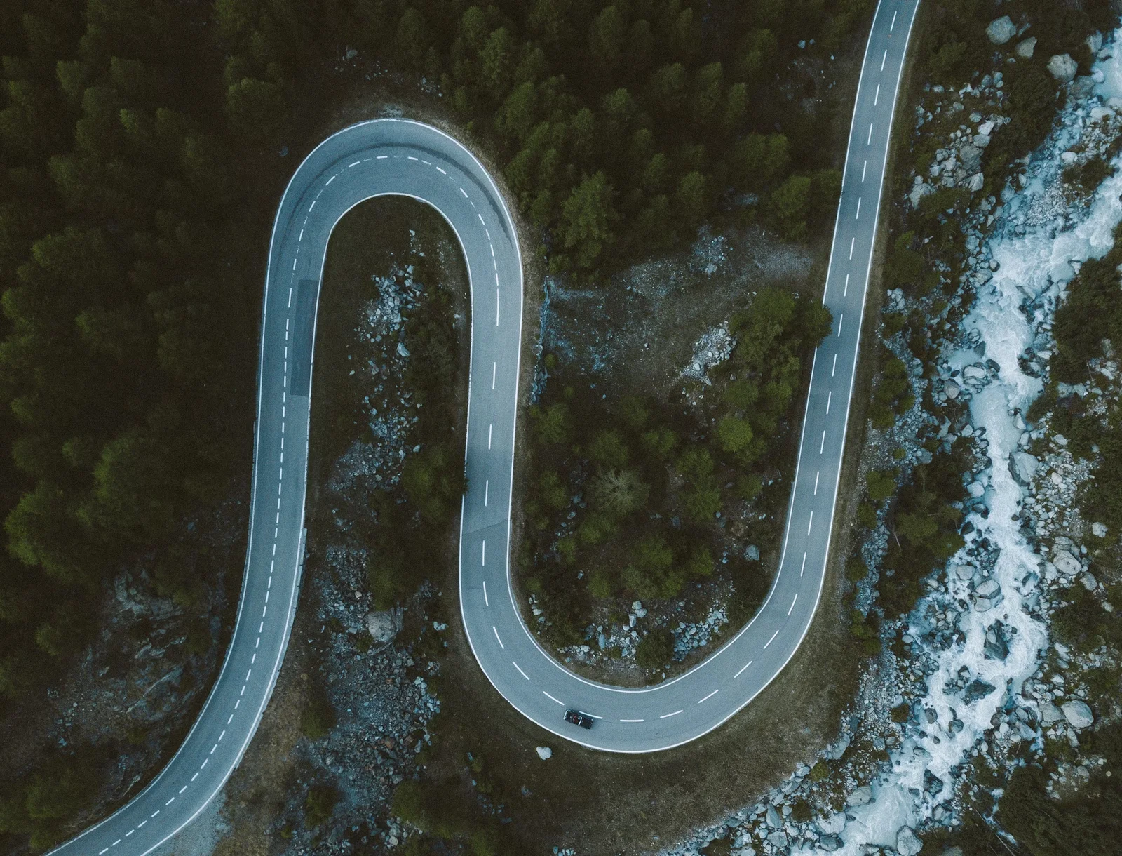 An aerial view of a UK road used by taxi and private hire fleets